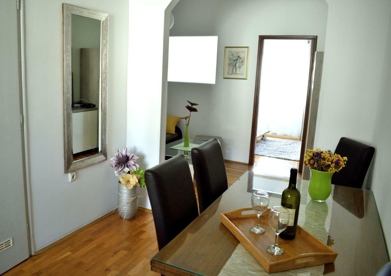 Amphitheatre Apartments Pula Ngoại thất bức ảnh