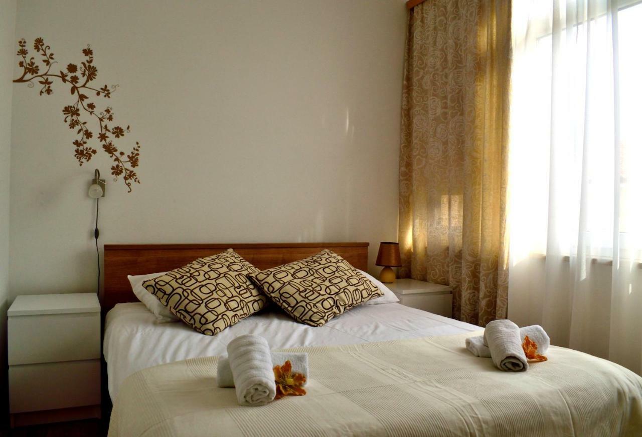 Amphitheatre Apartments Pula Ngoại thất bức ảnh